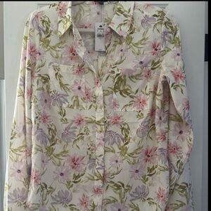 Georgette Floral Essential Shirt |
Express